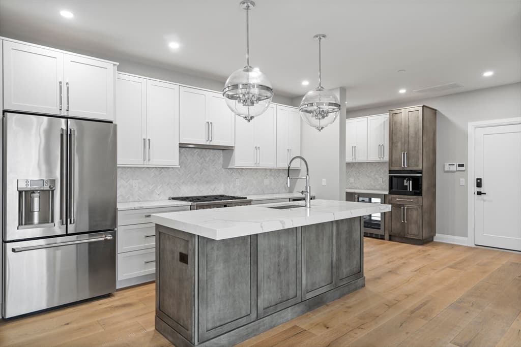 44 Ellery Street #601