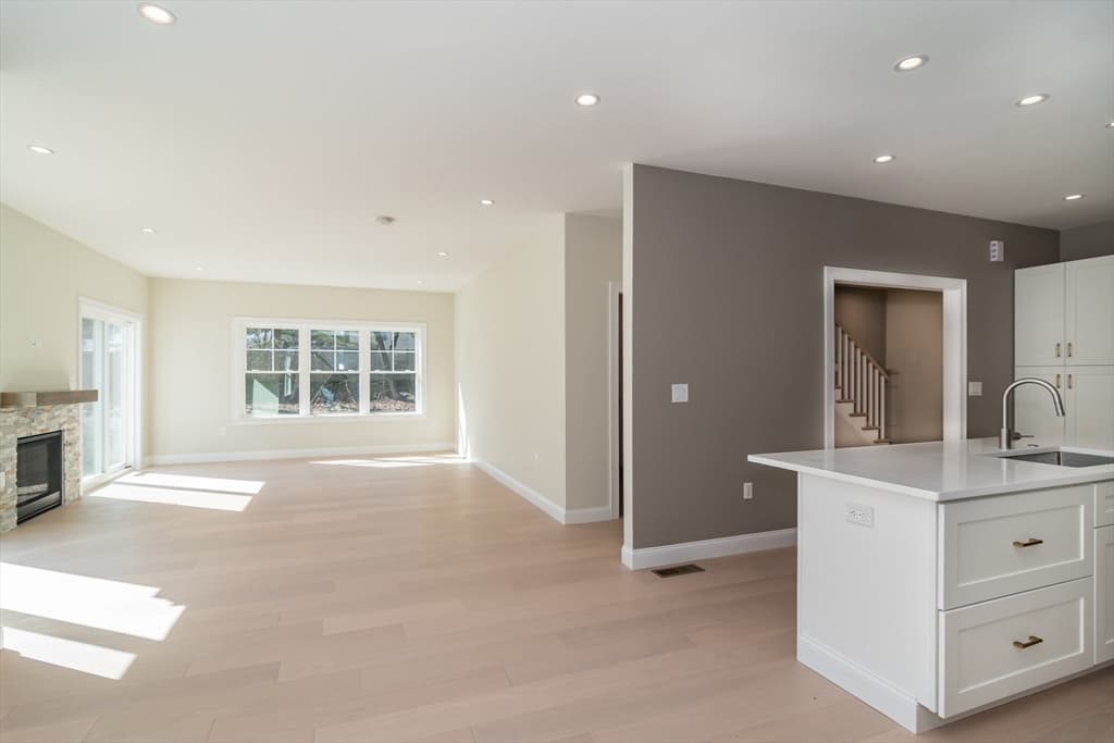 91 Kendall Lane #91 photo 2