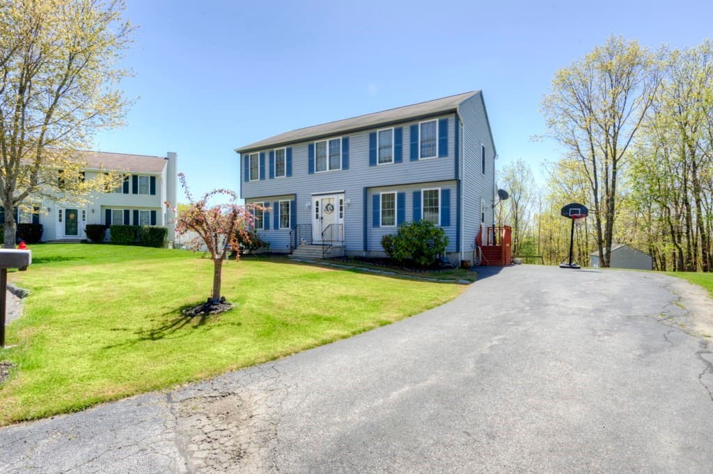 8 High Rock Ln photo 3