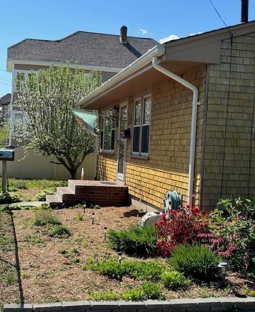187 Dawson St photo 3