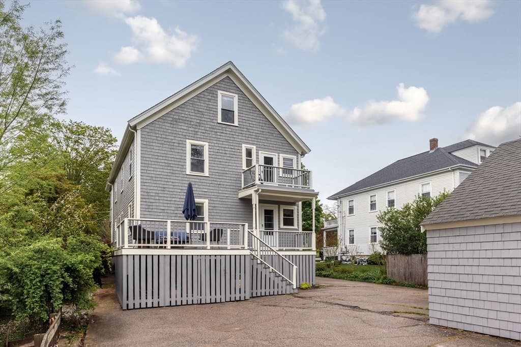 57 Highland St photo 3