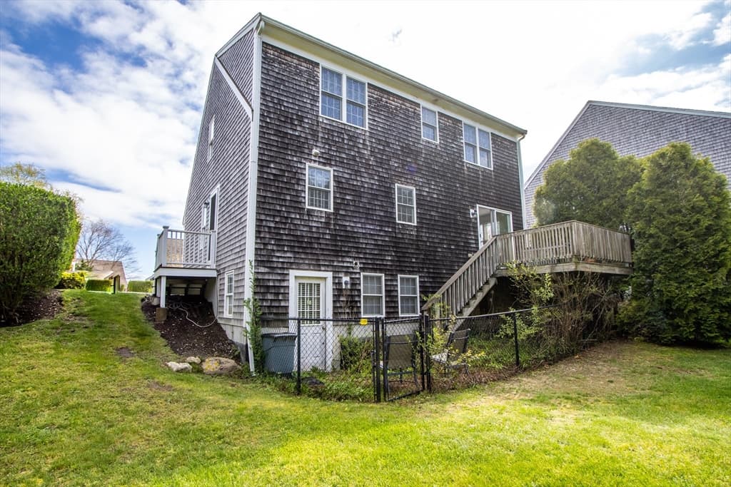 121 Camp St #102 photo 3