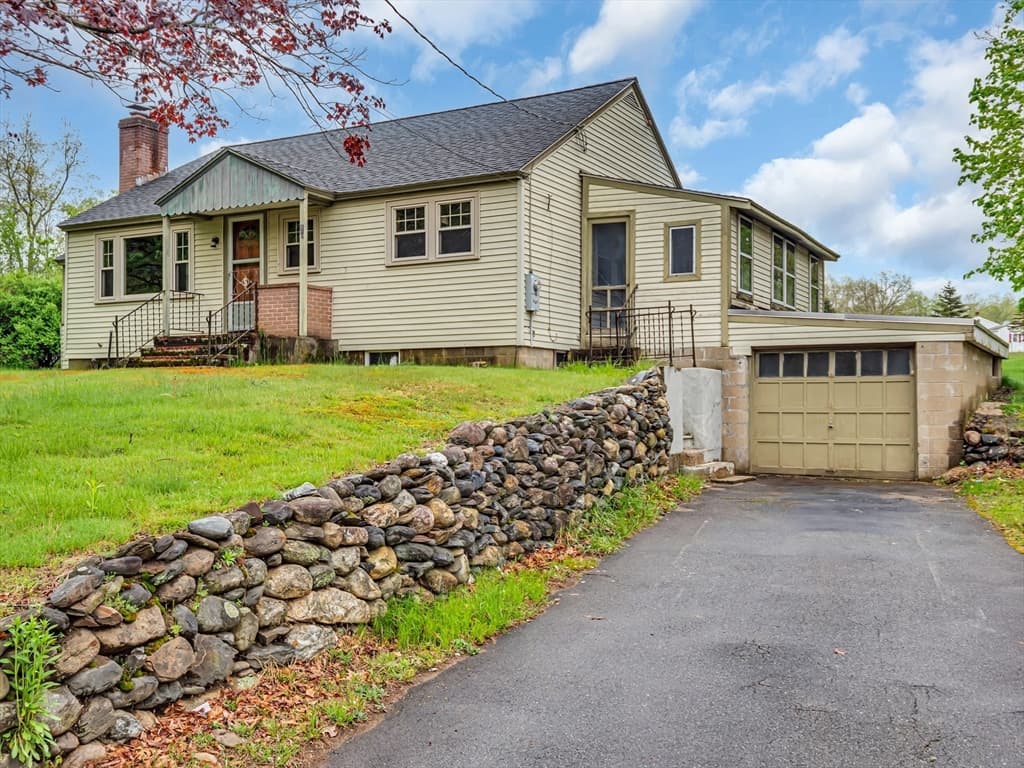 354 Townsend Rd