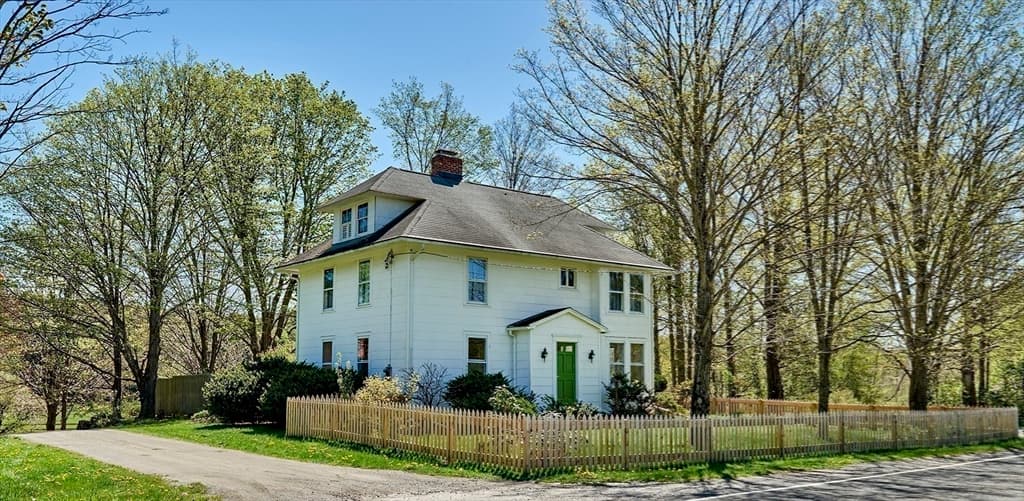 302 Egremont Plain Rd. photo 2