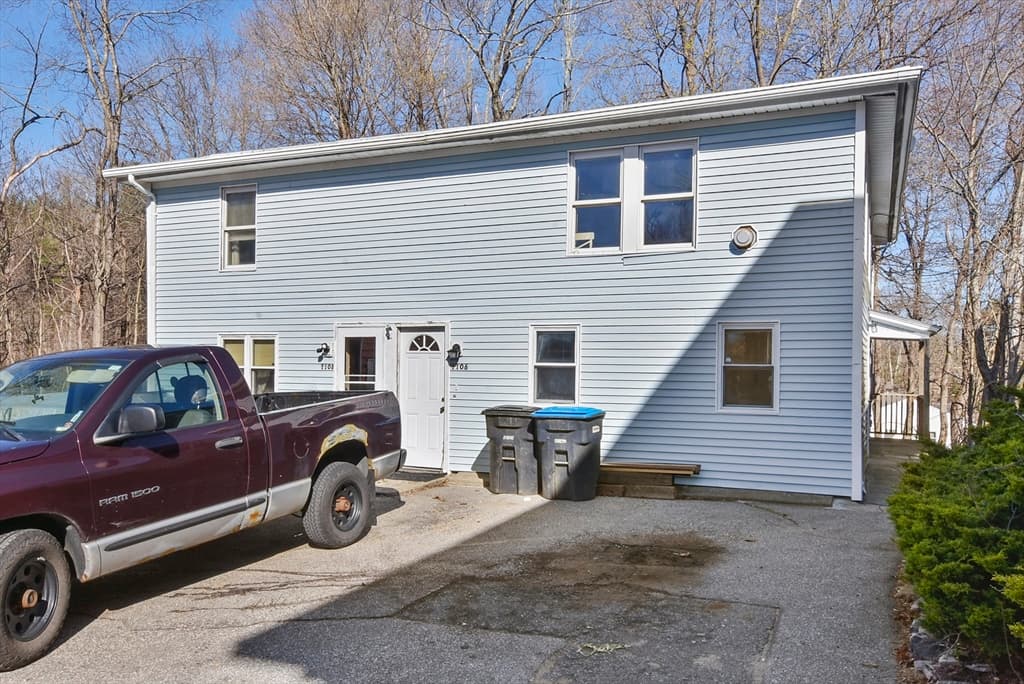 1106-1108 Stafford Street