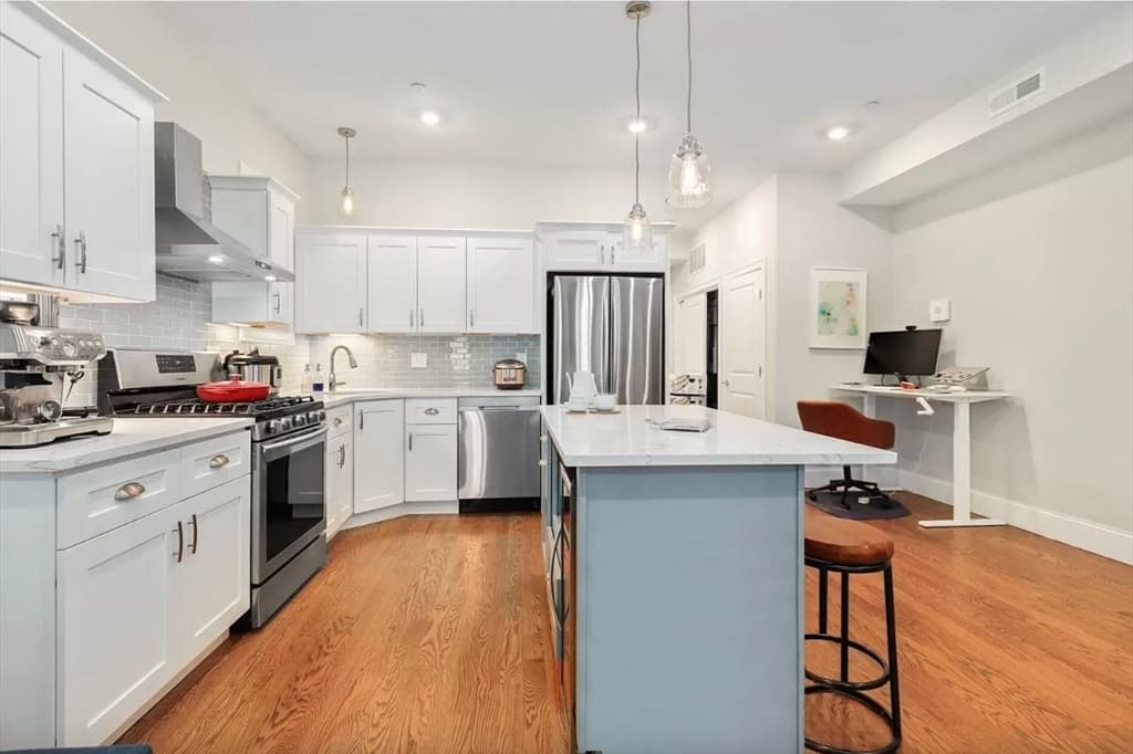 338 Meridian St. #2 photo 2