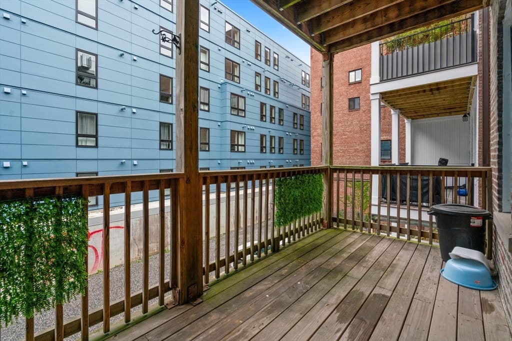 338 Meridian St. #2 photo 4