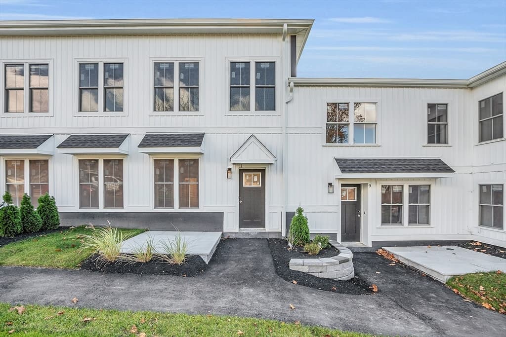 50 Frankfort Street #11