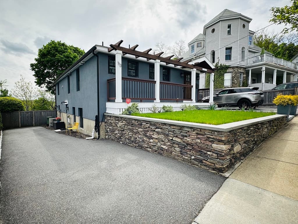 113 Spruce St. #113