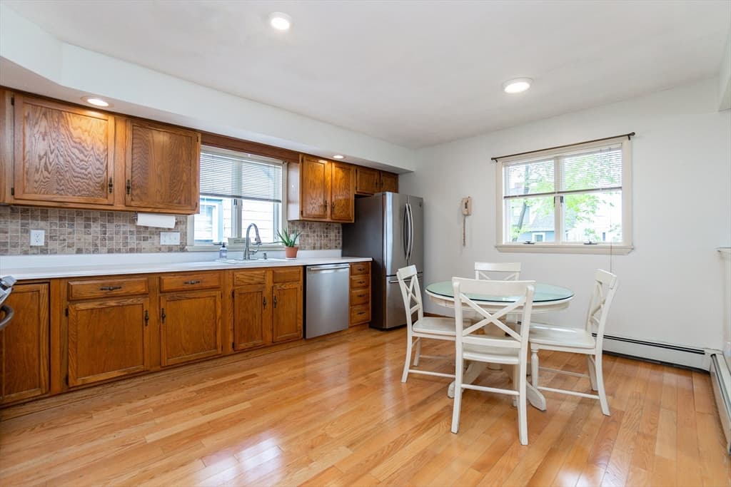 36 Witherbee Ave photo 4