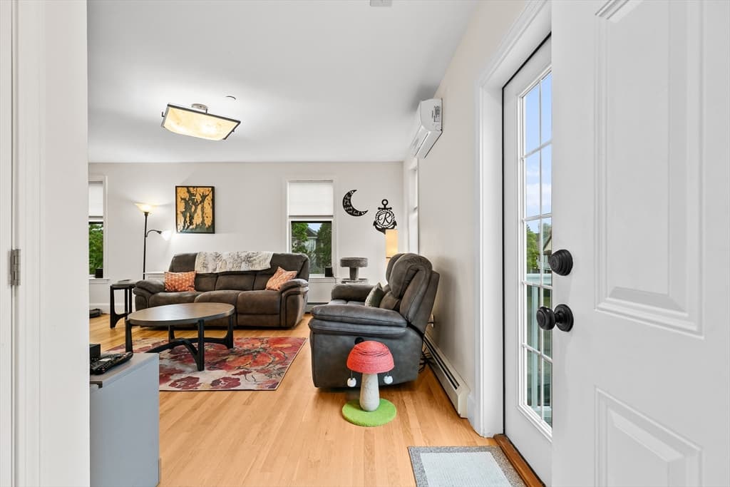224 Court Street #2 photo 4