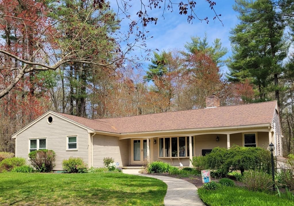 55 Oak Ridge Ln