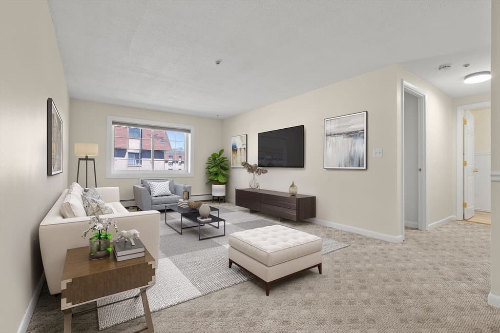 135 Grove St #136 photo 2