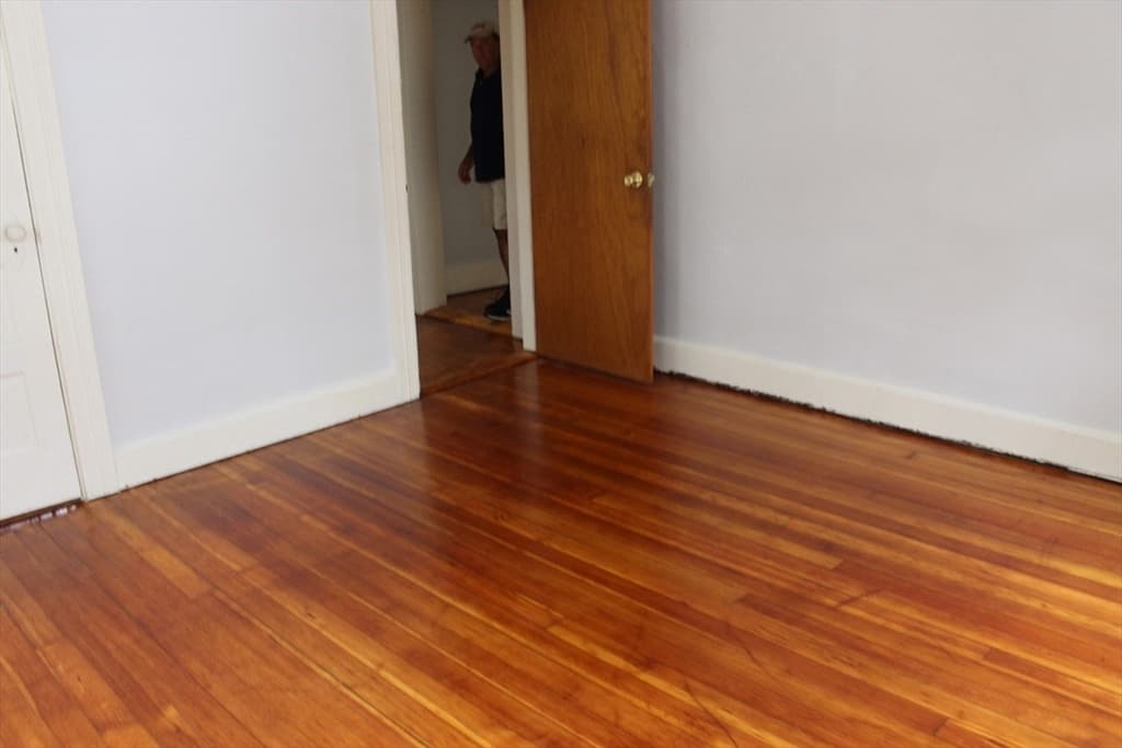 26 N Main St #5 photo 2