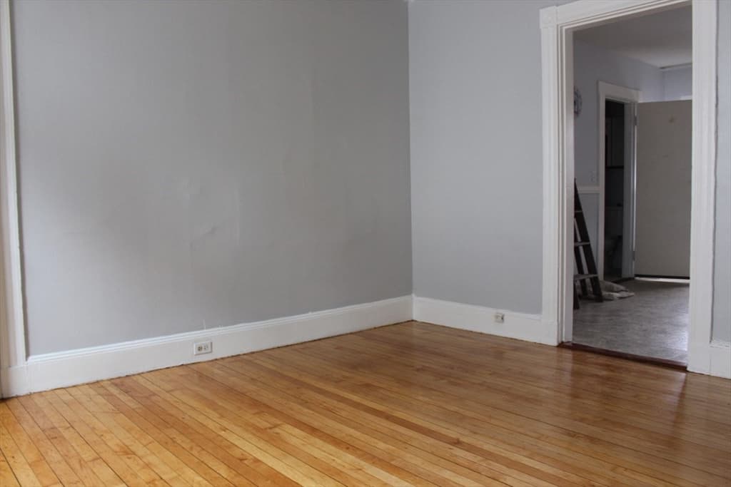 26 N Main St #5 photo 4
