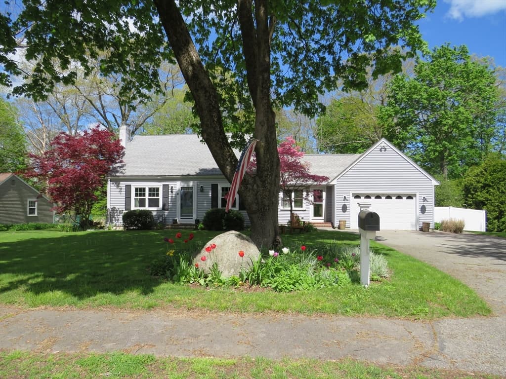 4 Marguerite Road photo 5