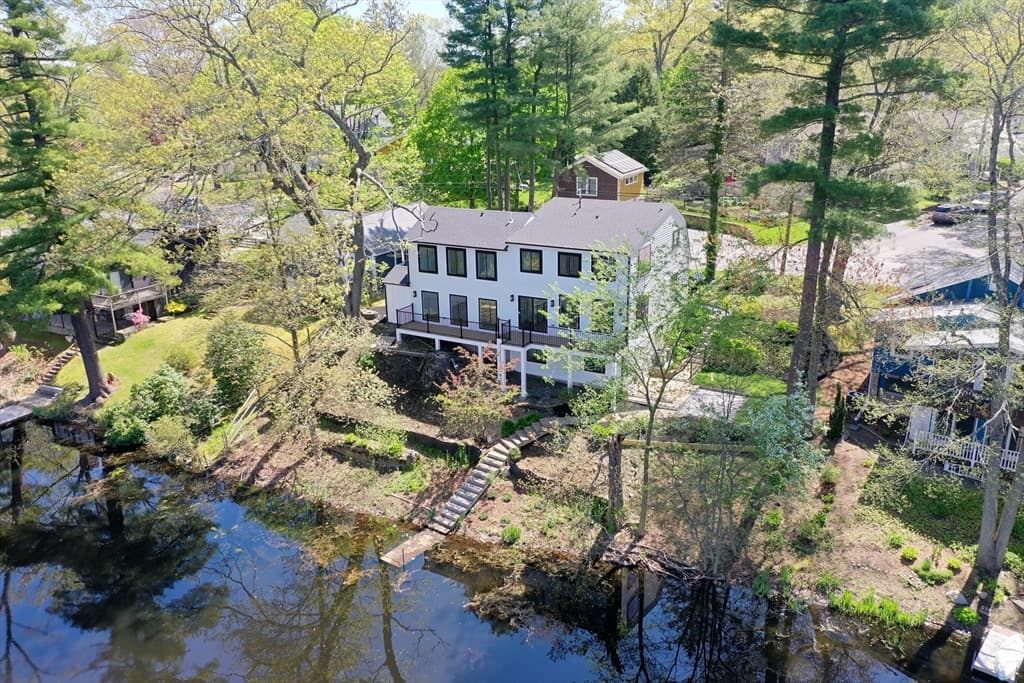 7 Jennings Pond Rd