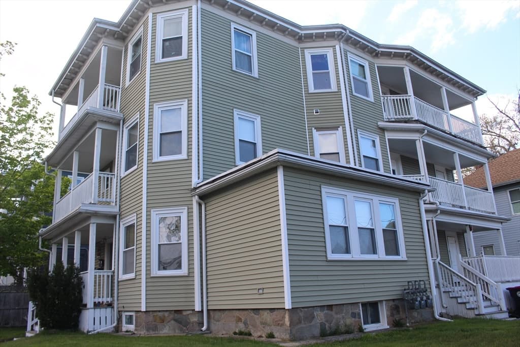 91 Hillberg Avenue #2 photo 3