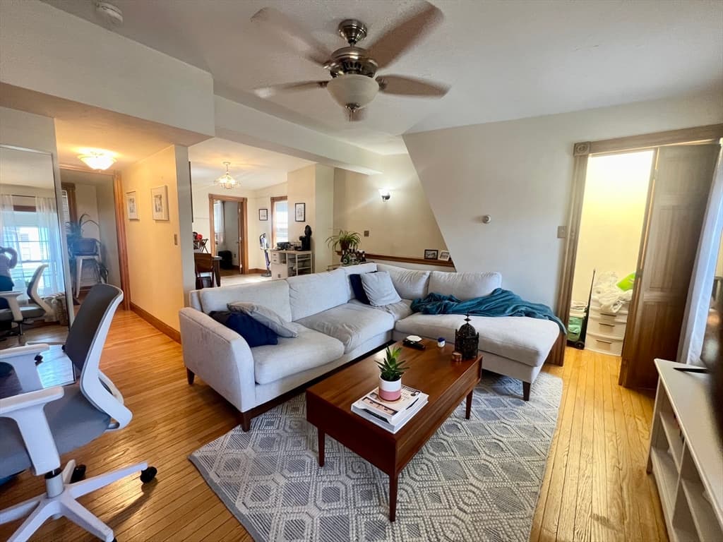 250 W Fifth Street #3
