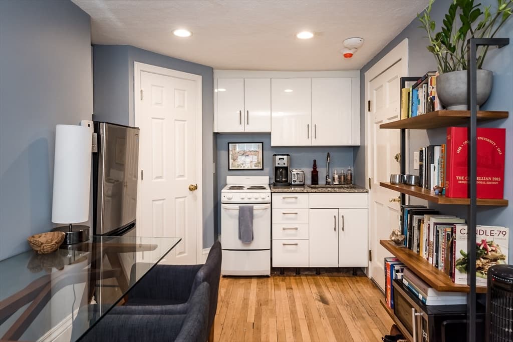 59 Pinckney Street #1F photo 5