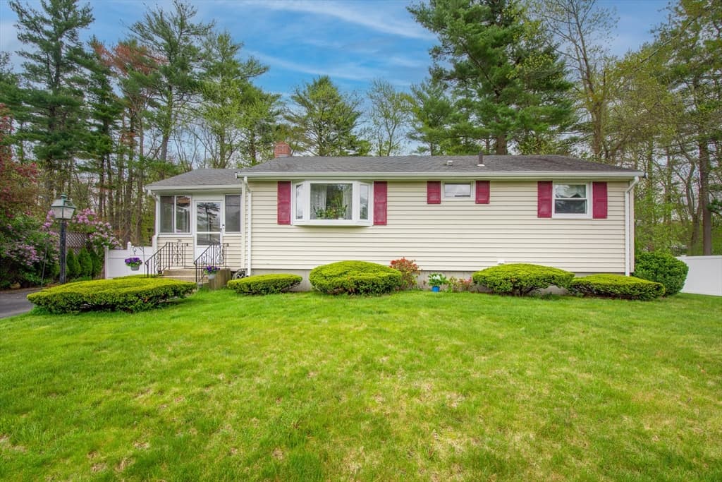 36 Manhattan Dr
