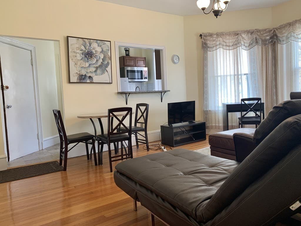 369 Tappan Str. #4 photo 4