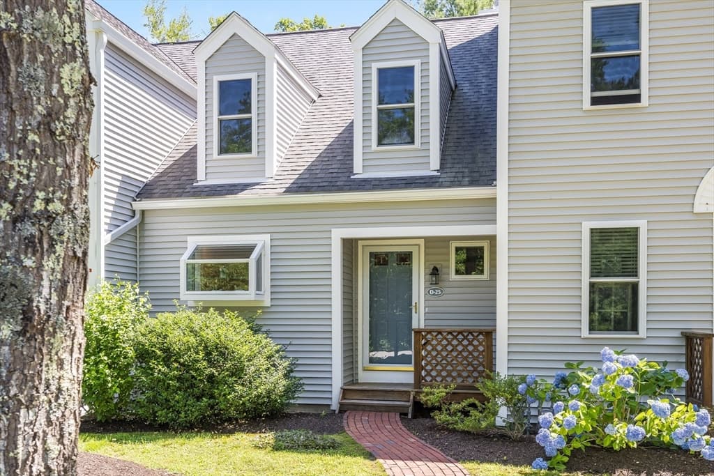 25 Southpoint Drive #D