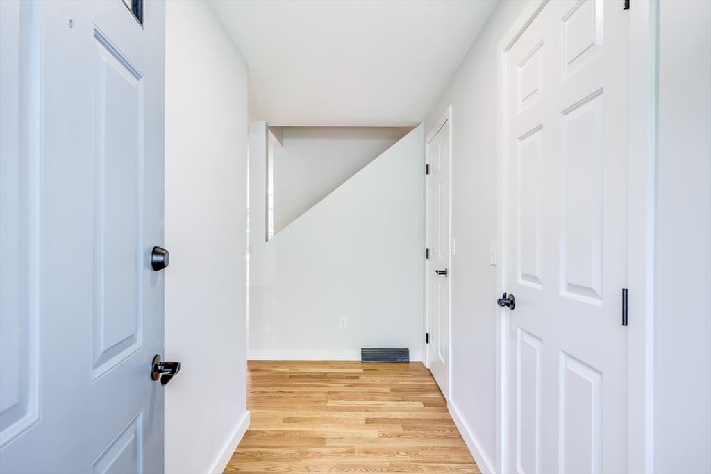 25 Southpoint Drive #D photo 4