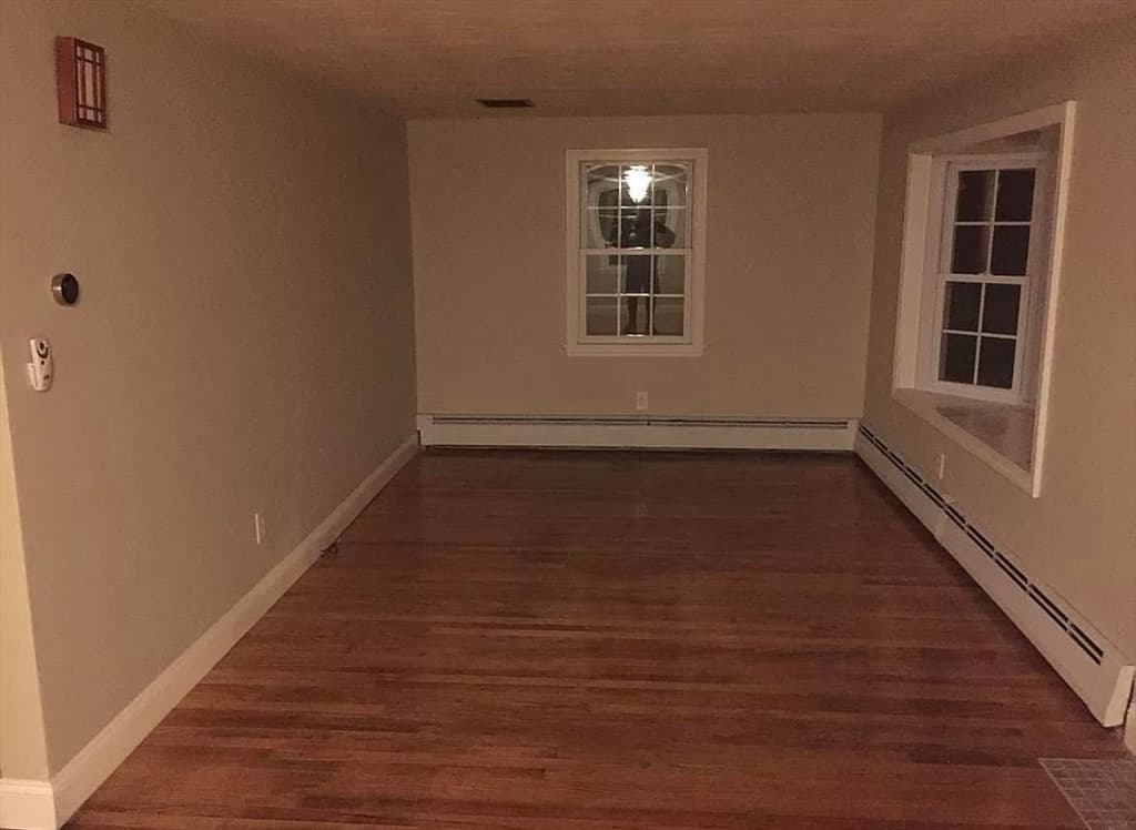 10 Sidney Ave photo 5