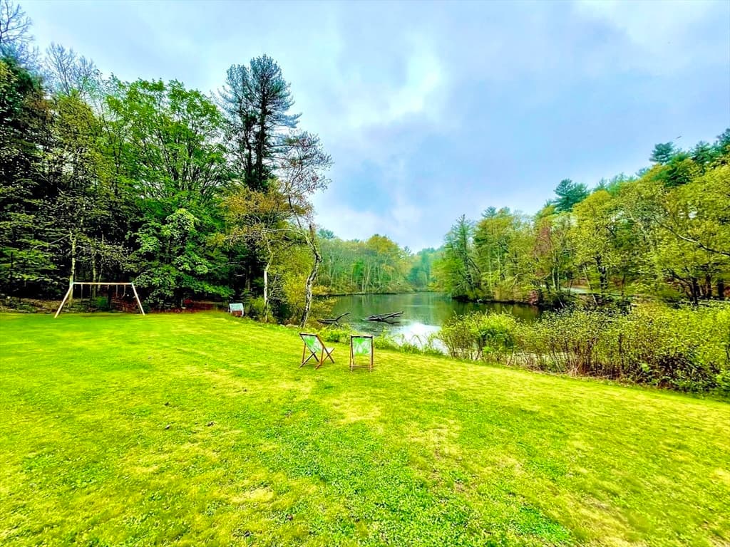 182 Dutton Rd photo 5