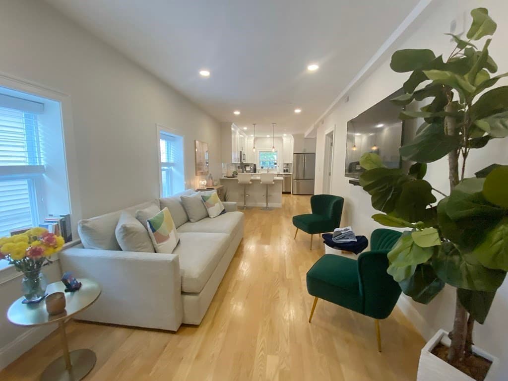 209 Havre St #2 photo 2