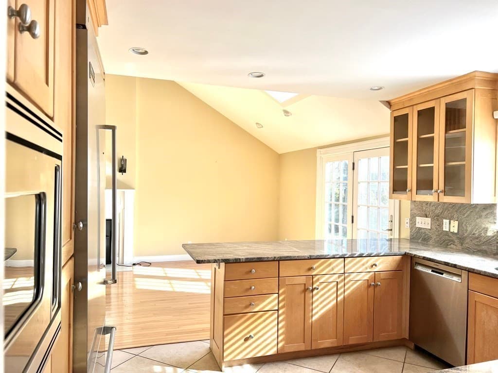 15 Louis Drive #N/A photo 4