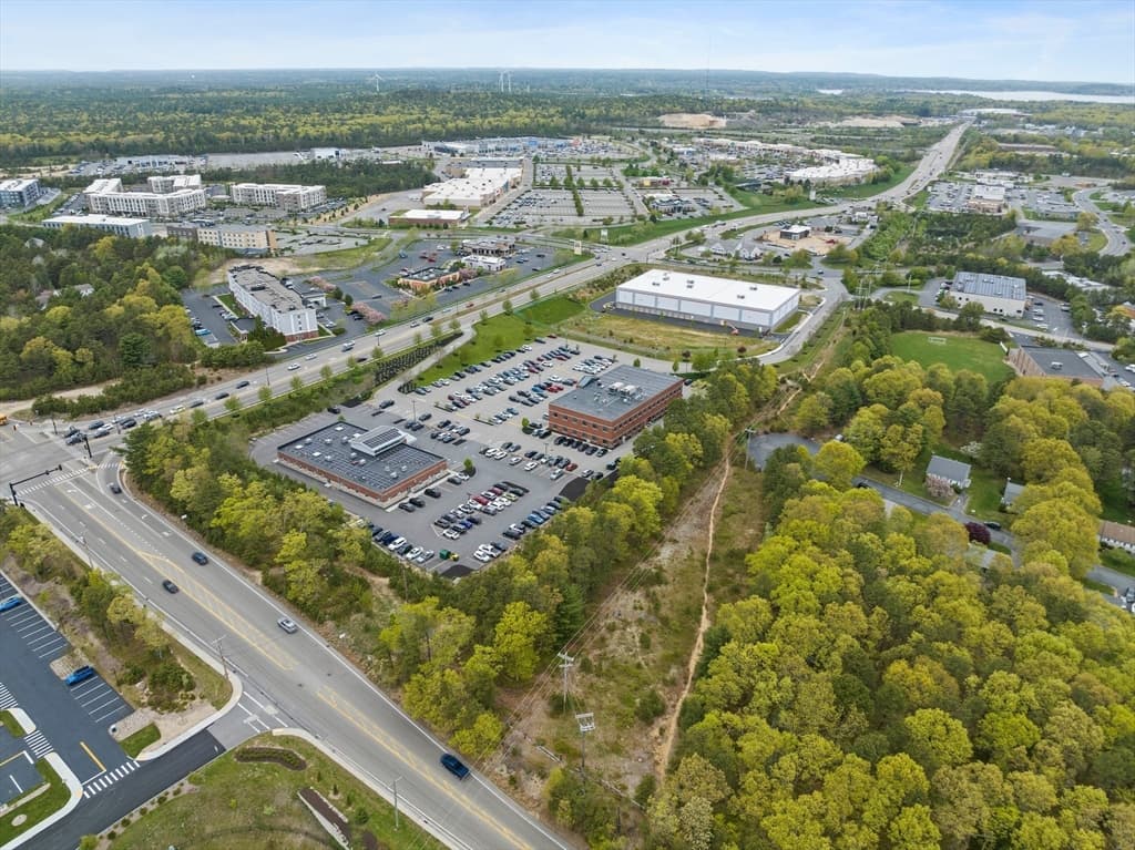 144 Industrial Park photo 4