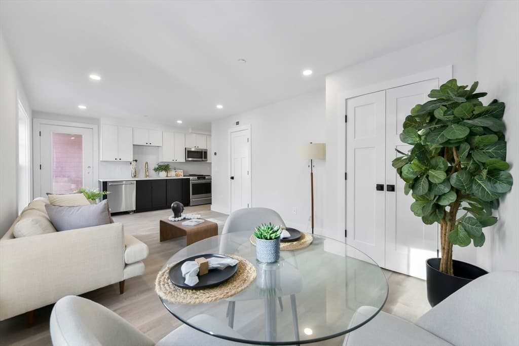 10 Geneva Street #203
