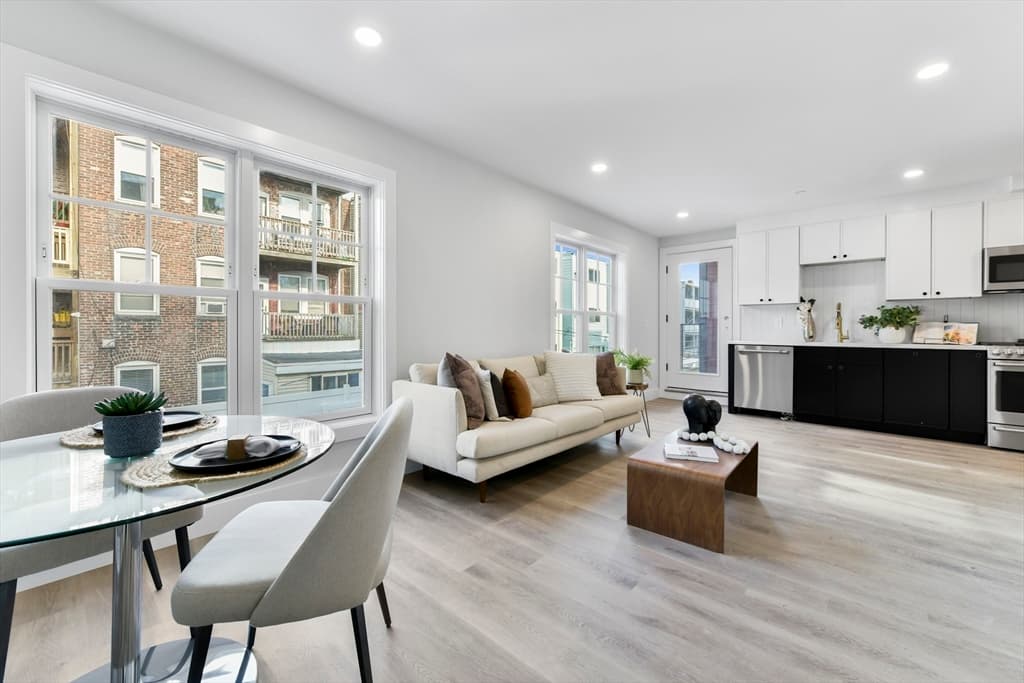10 Geneva Street #203 photo 4