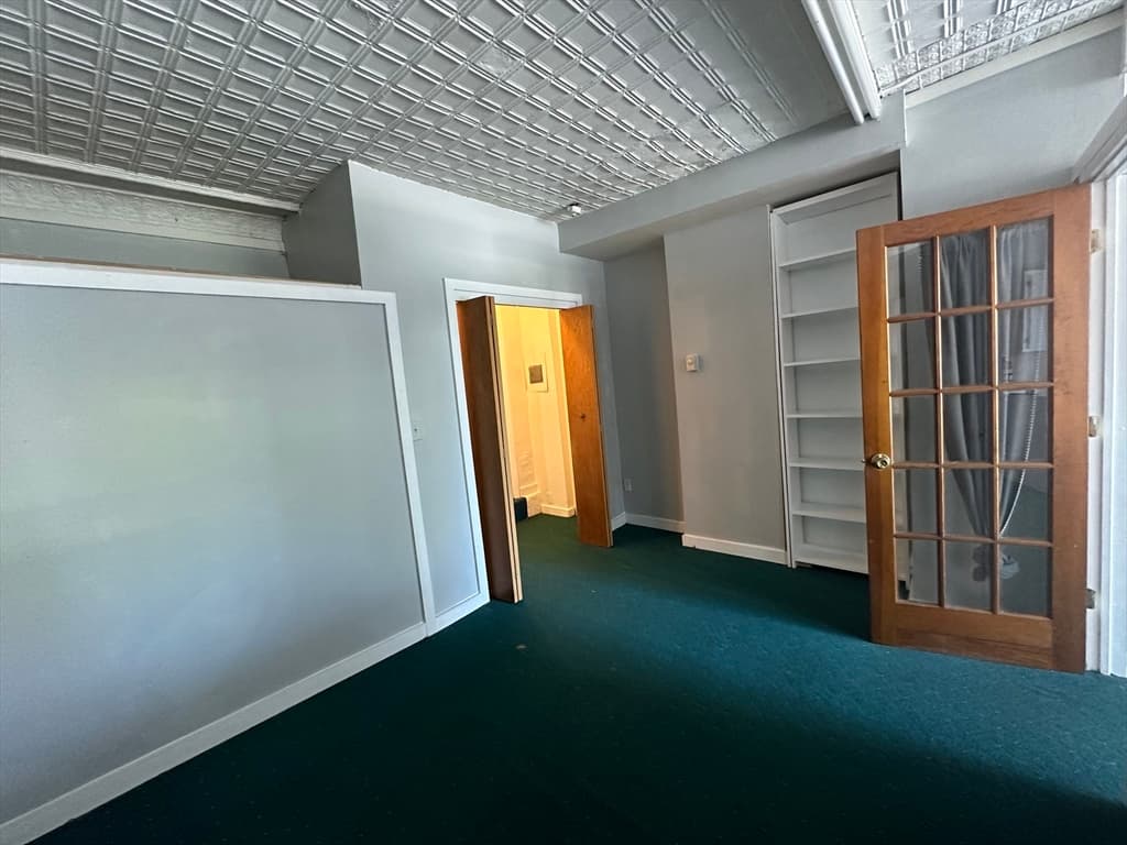 7 North Main St #1 photo 3