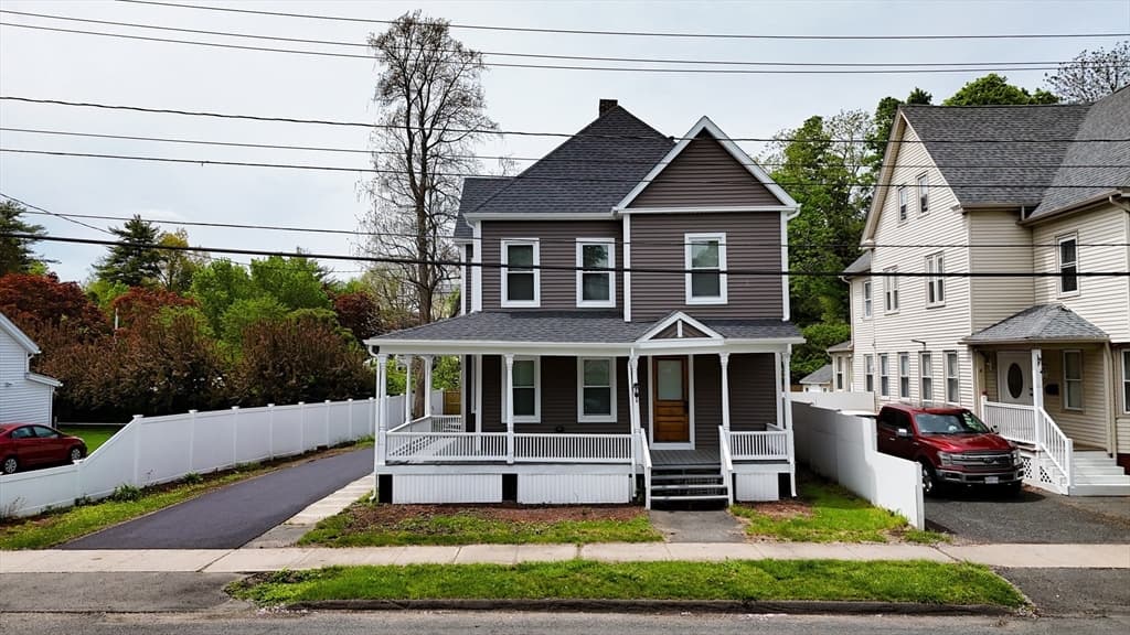 4 Bates St photo 2