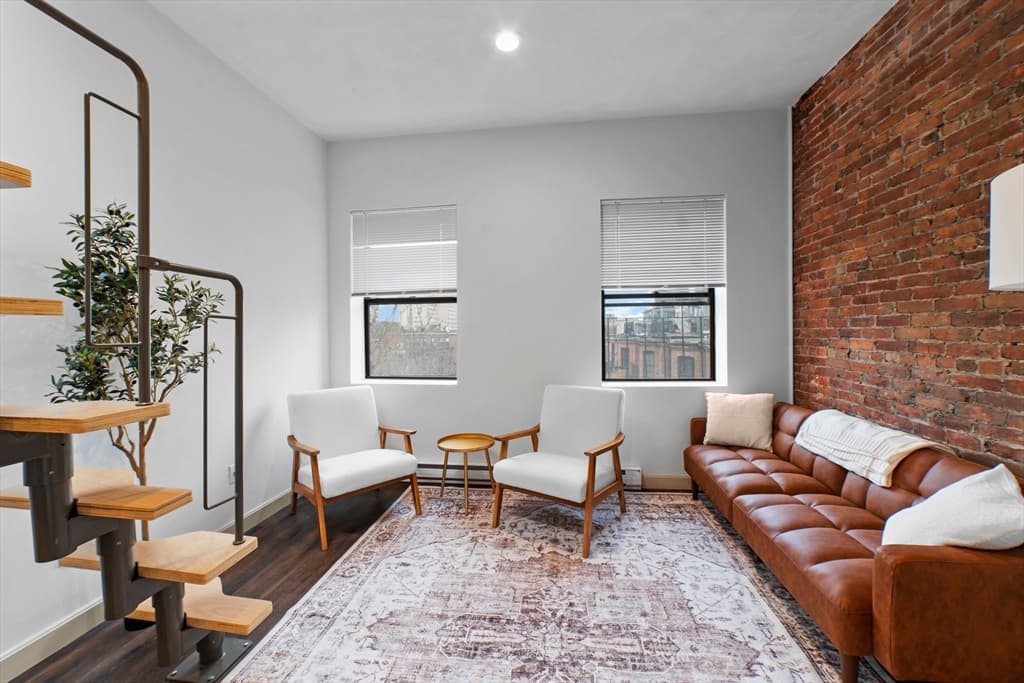 549 Columbus #6