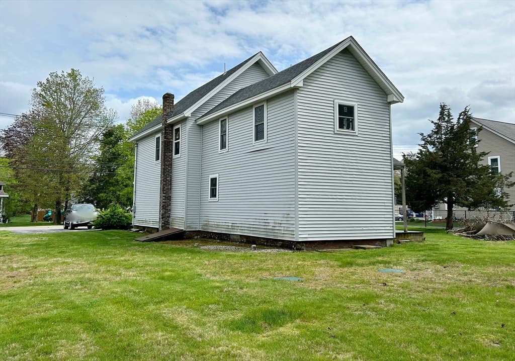 19 E Main photo 4