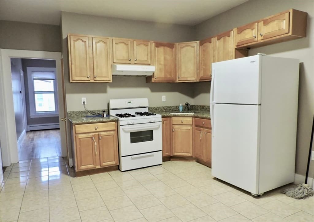205 E Eagle St #C photo 5