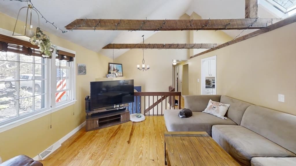 21 Highpoint Road photo 4