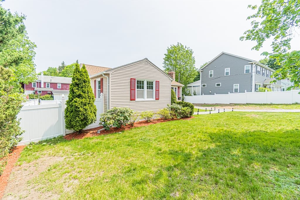 29 Banbury Ave photo 2