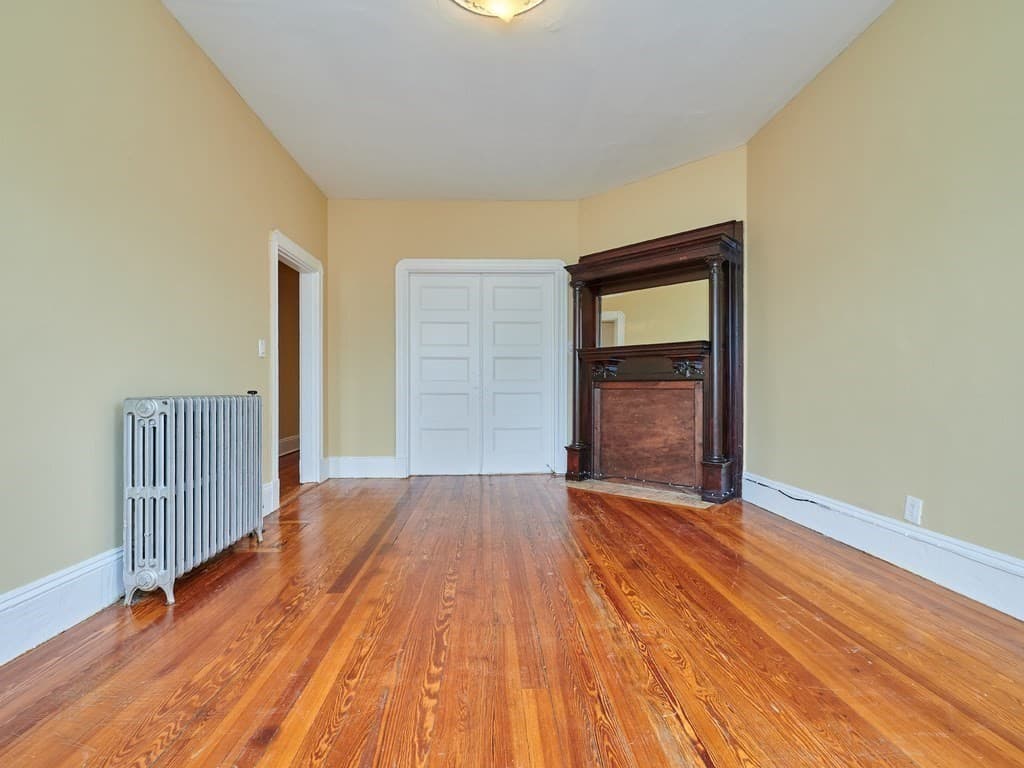 96 Normandy St #1 photo 4