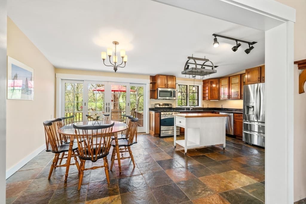 38 Kensington photo 4