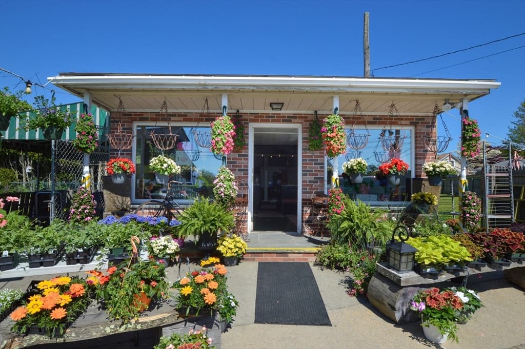 294 Rockdale Ave