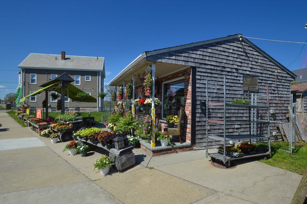 294 Rockdale Ave photo 5