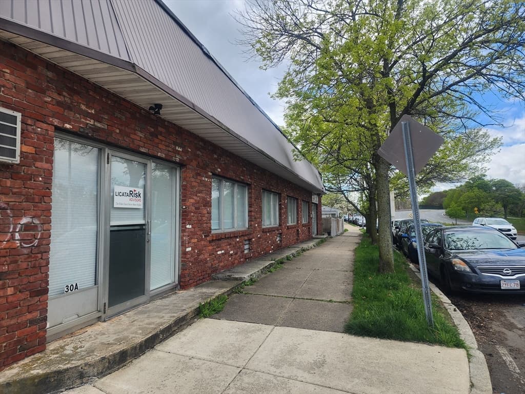 30 Revere Beach Pkwy photo 4