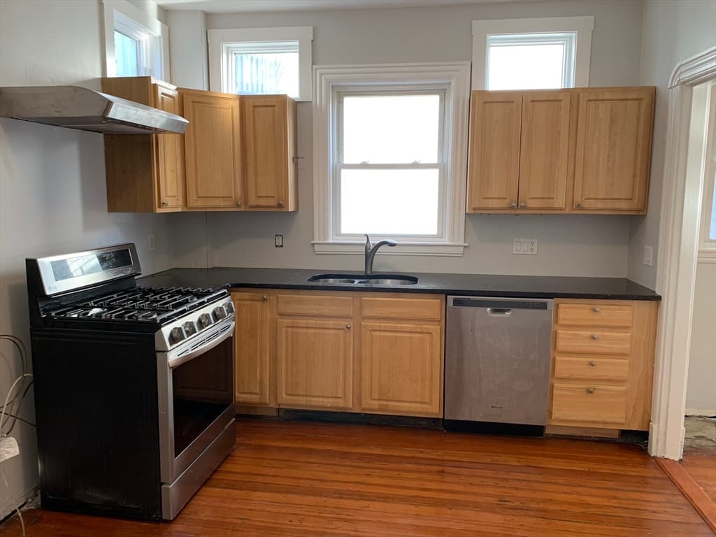 194 Savin Hill Avenue #A photo 3