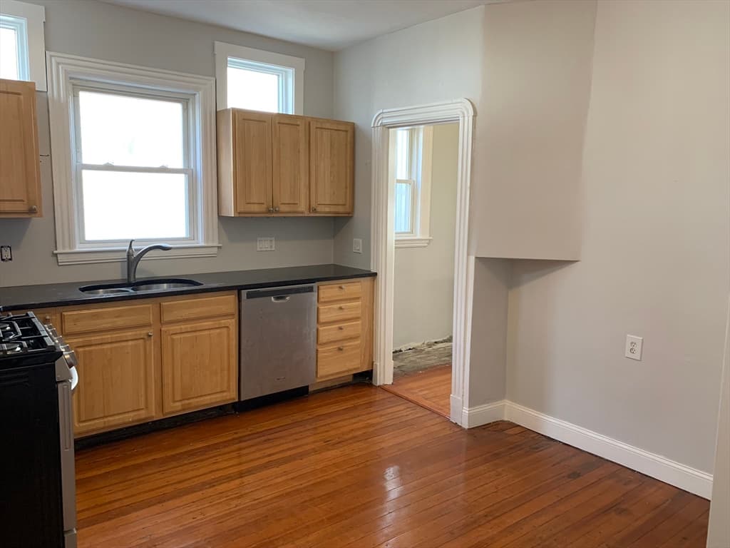 194 Savin Hill Avenue #A photo 4