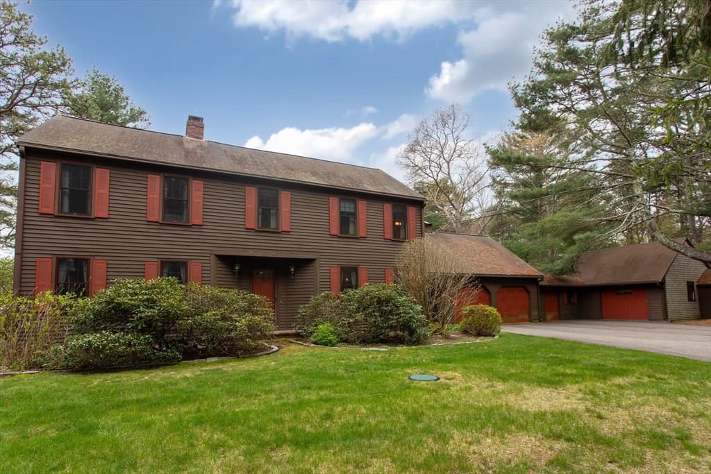 78 Halfway Pond Rd
